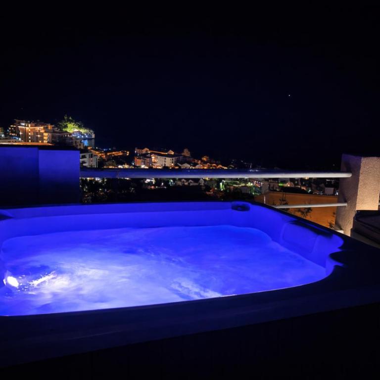 Blue Vista - Villa with Sea View - 28