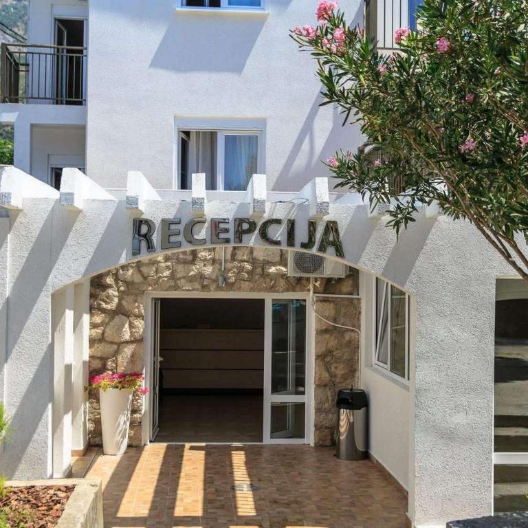 Riva Lux Apartments - Apartman sa 2 Spavaće Sobe i Balkonom - 6