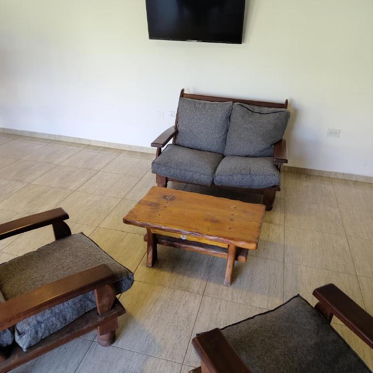 Quincho Monoambiente Con Parrilla - Casa con 1 dormitorio - 11