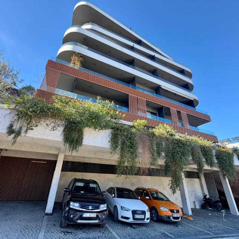 Royal Residence Penthouse - Budva, Center - Three-Bedroom Apartment - High Floor - 46