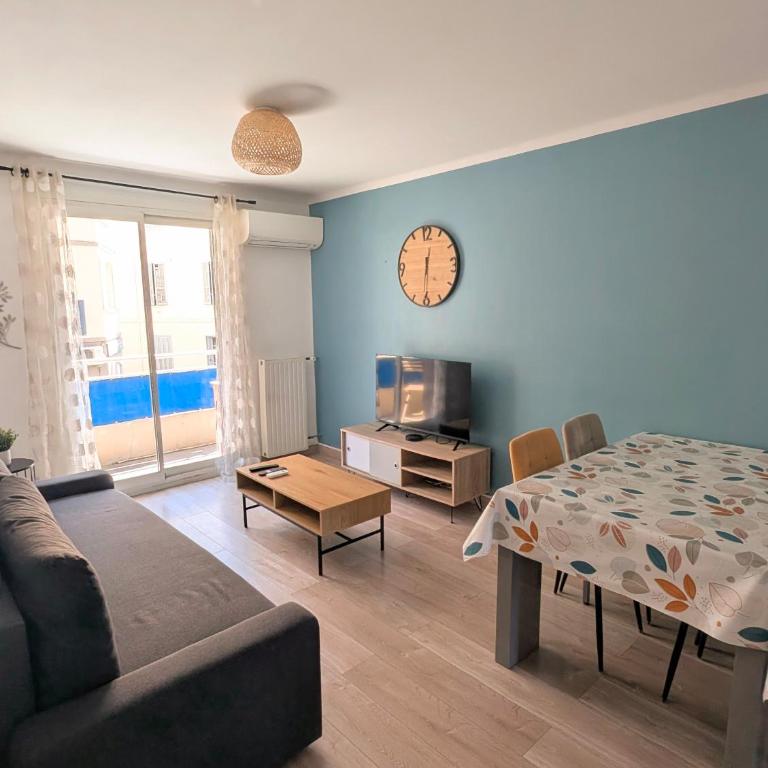 Antibes centre, joli 3 pièces - Apartamento de 2 dormitorios - 1