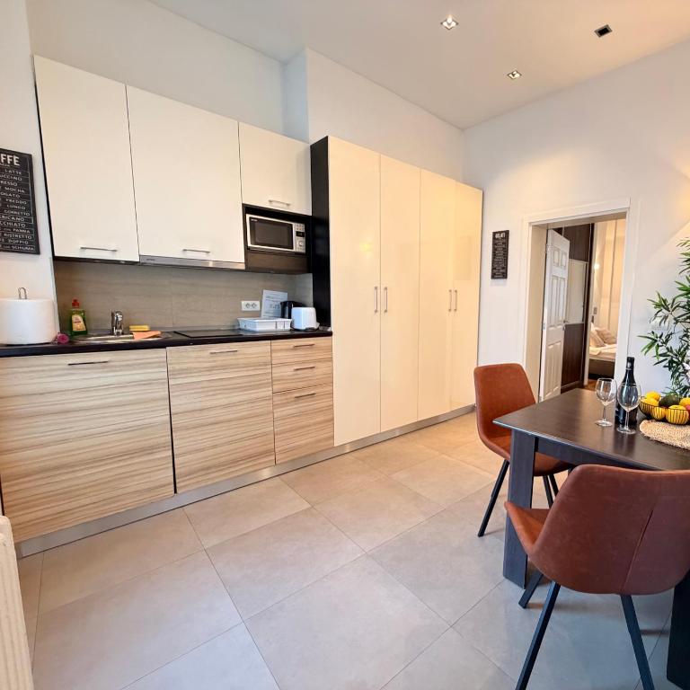 City Break Apartments Chic and Luxury - Apartman sa Terasom - 15