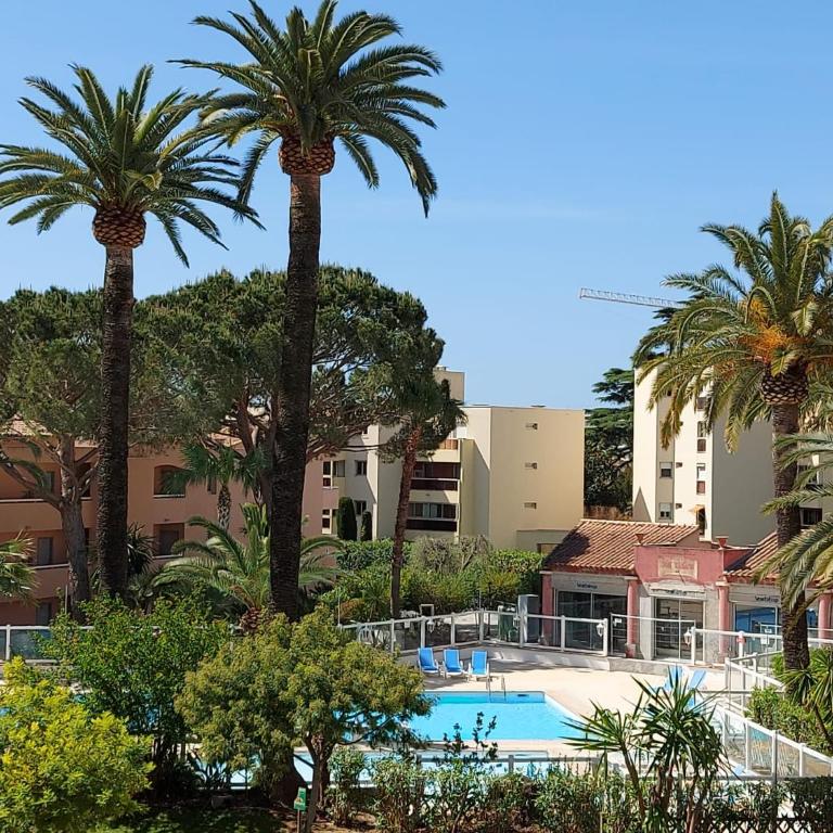 Sunny apartment sea and pool view - Appartement 1 Chambre - 26