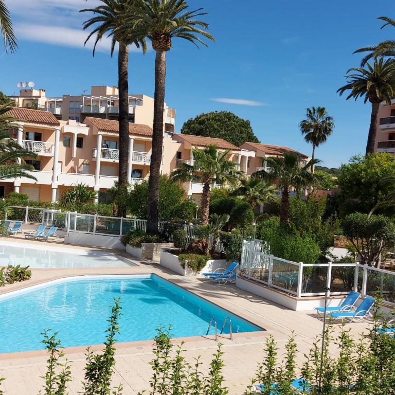 Sunny apartment sea and pool view - Appartement 1 Chambre - 27