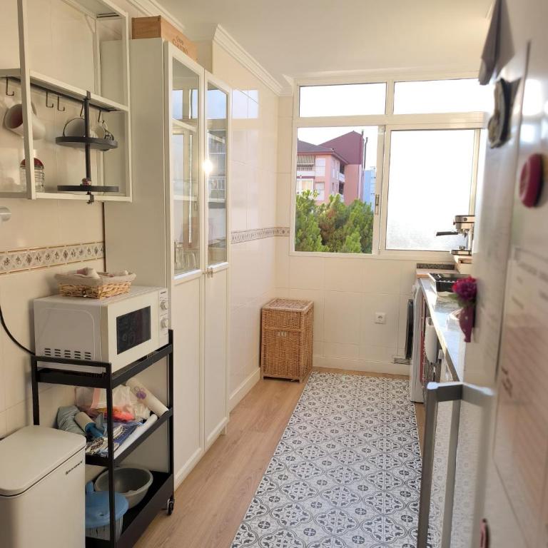 Bonito apartamento céntrico al lado del mar - Three-Bedroom Apartment - 27