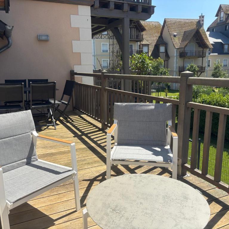 La presqu'île 2 bedrooms with terrace and garage - Two-Bedroom Apartment - 12