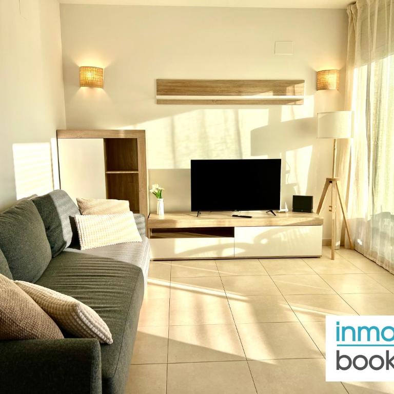 Paradisse Village Family Holiday Salou - Apartamento de 2 dormitorios con vistas a la piscina - 25