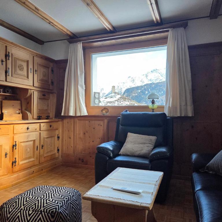Chasa Bellavista - Apartment mit 3 Schlafzimmern und Balkon - 19