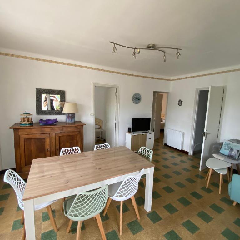 Villa T3, 6 couchages, proche plage et commerces - Villa 2 Chambres - 2
