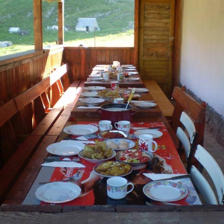Rural Household MINIĆ - Kapetanovo jezero - Porodična Soba sa Zajedničkim Kupatilom - 7