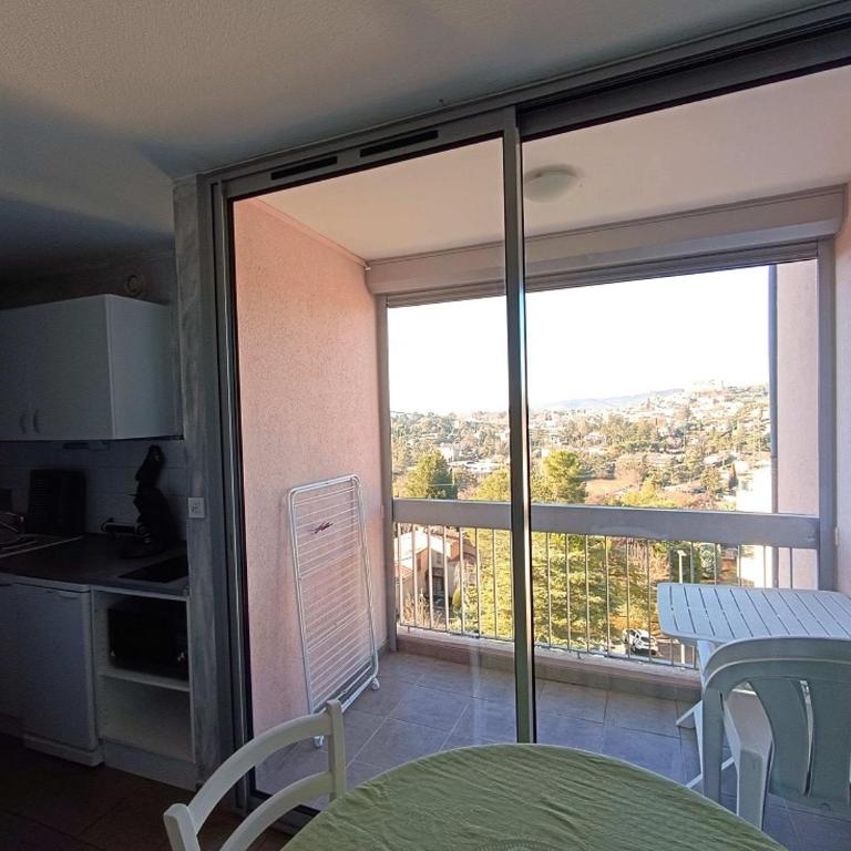 T1 - Belle Vue Panoramique - Studio with Balcony - 16