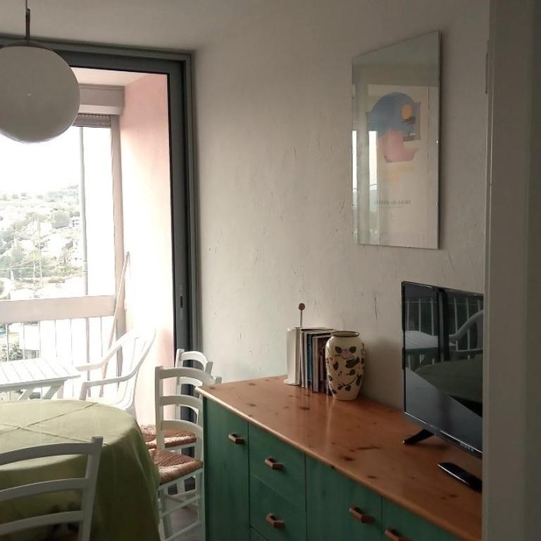 T1 - Belle Vue Panoramique - Studio with Balcony - 14