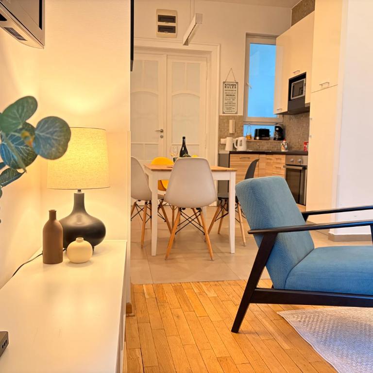 City Break Apartments Chic and Luxury - Deluks Apartman sa 2 Spavaće Sobe - 2