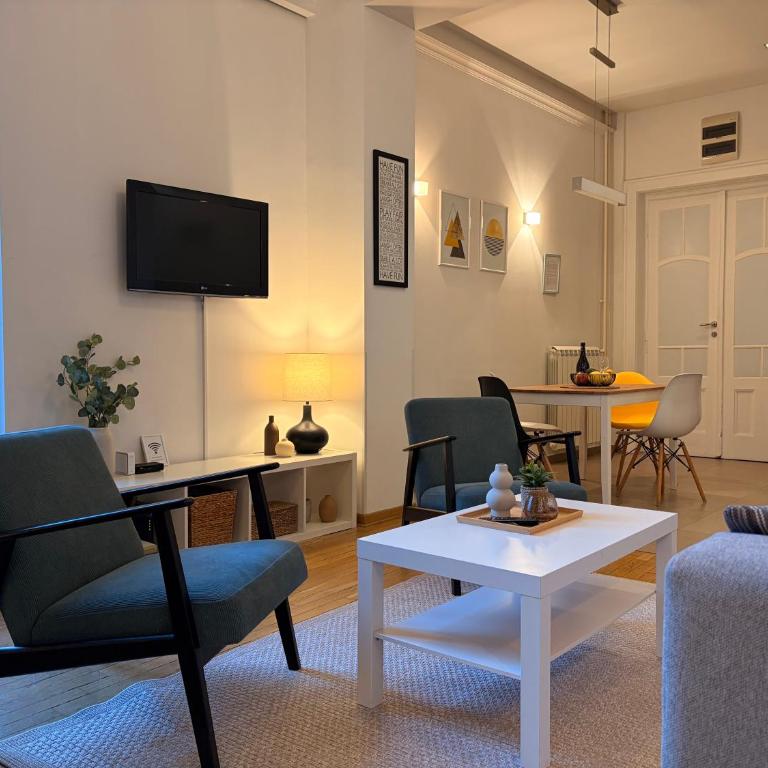 City Break Apartments Chic and Luxury - Deluks Apartman sa 2 Spavaće Sobe - 3