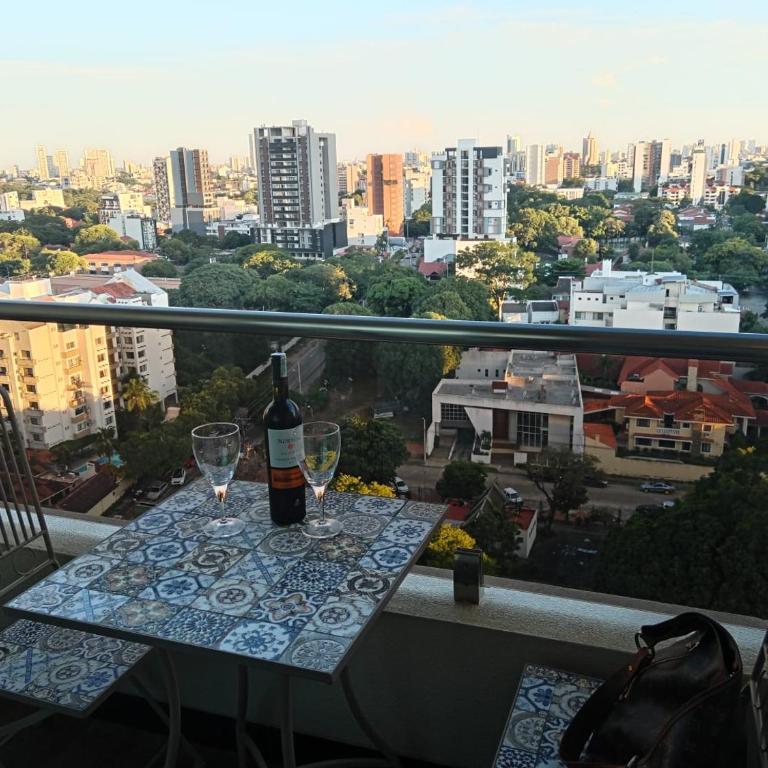 Sky Moon - Lujo de Estreno en Equipetrol - Rooftop Pool - Apartamento de 1 dormitorio - 2