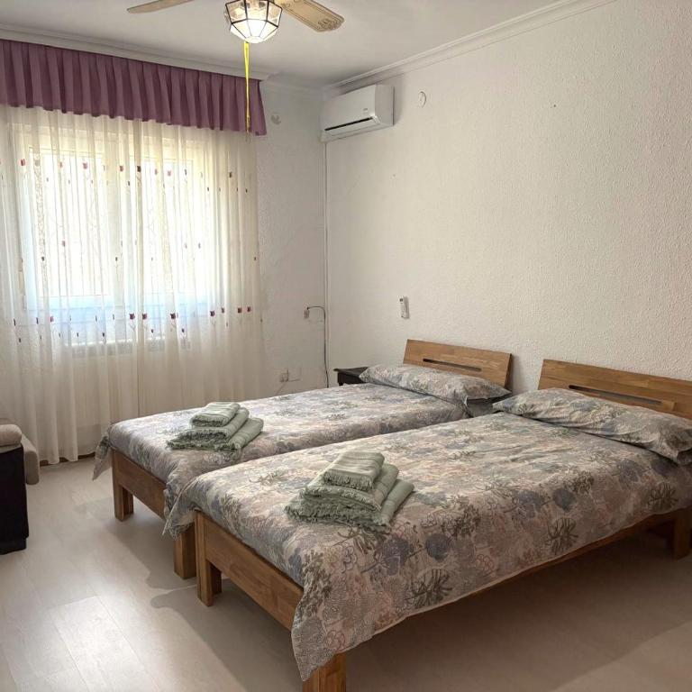 Villa Sol - Four-Bedroom House - 19