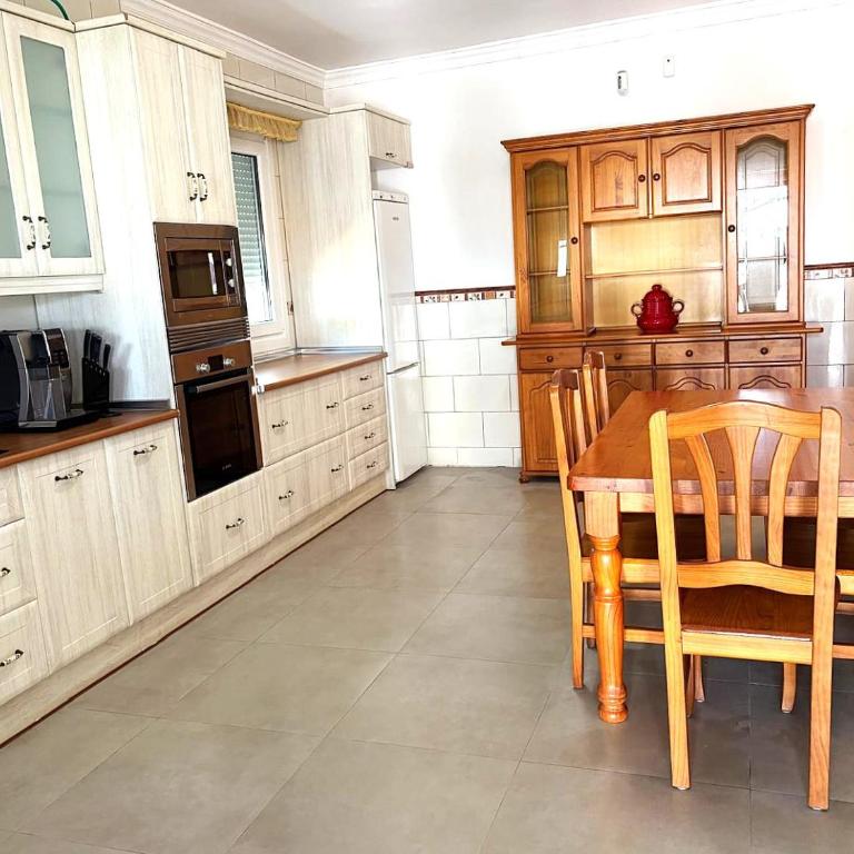 Villa Sol - Four-Bedroom House - 28