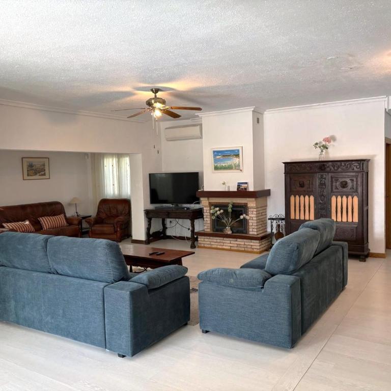 Villa Sol - Four-Bedroom House - 6