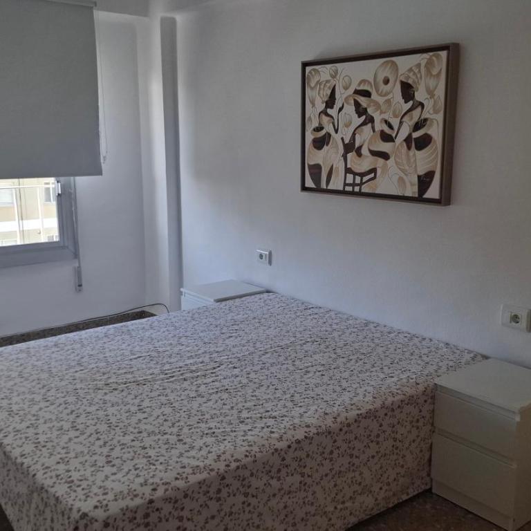 Frontal con vistas - Three-Bedroom Apartment - 11