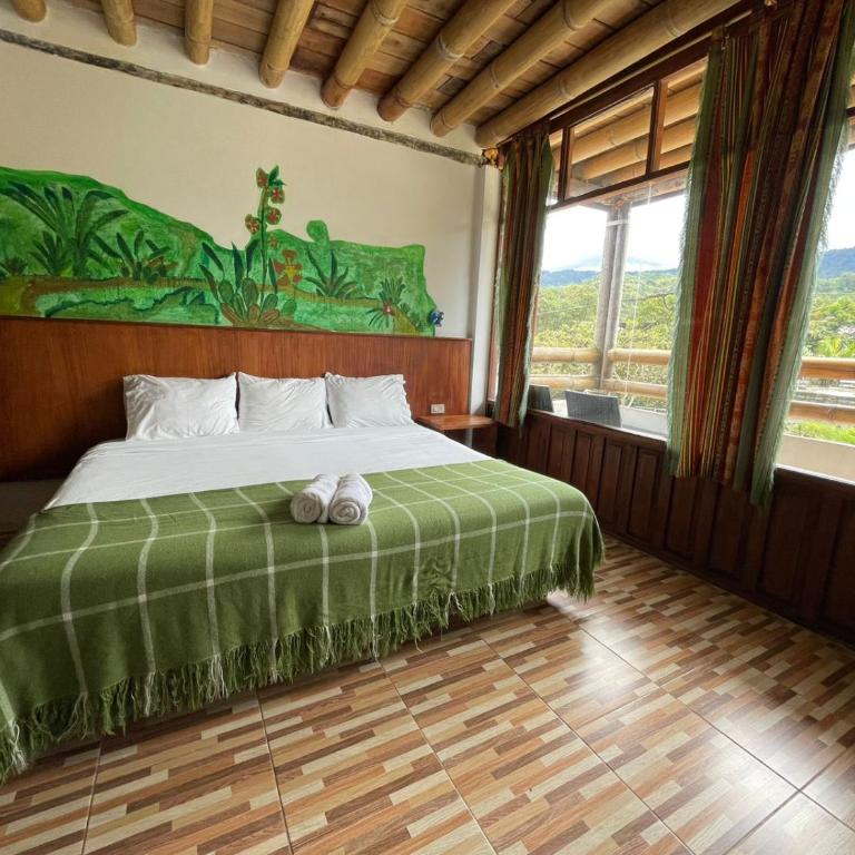 Biohostal Mindo Cloud Forest - Queen Room with Spa Bath - 3