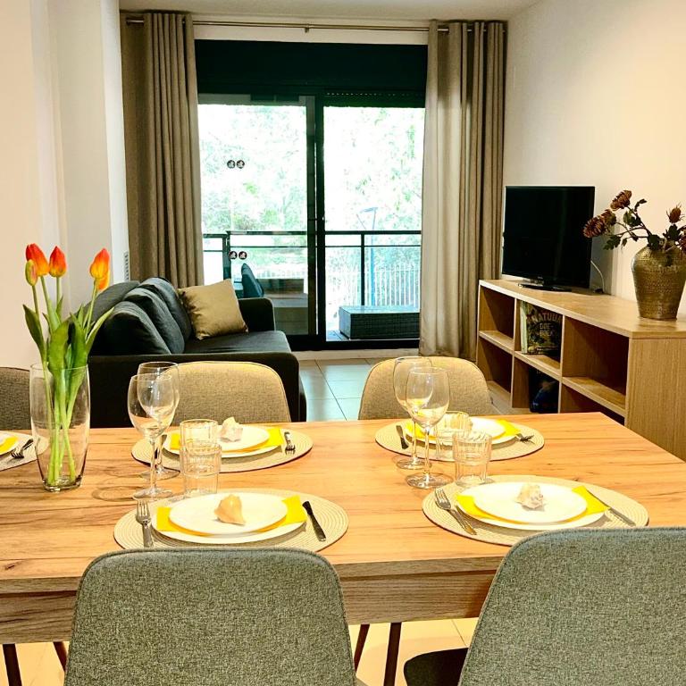 Born to Chill Central Stay with Pool, Parking & Balcony - Apartamento de 2 dormitorios - 11