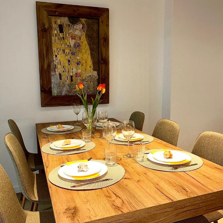 Born to Chill Central Stay with Pool, Parking & Balcony - Apartamento de 2 dormitorios - 13