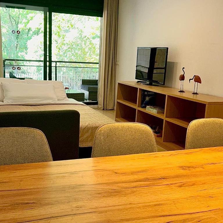 Born to Chill Central Stay with Pool, Parking & Balcony - Apartamento de 2 dormitorios - 15
