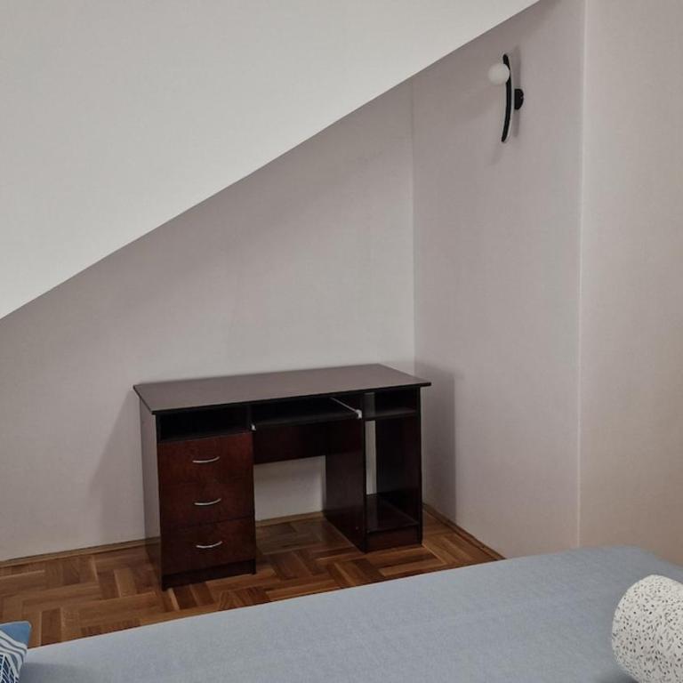 Mathilda's Apartment - Two-Bedroom Apartment with Balcony and Sea View - 3