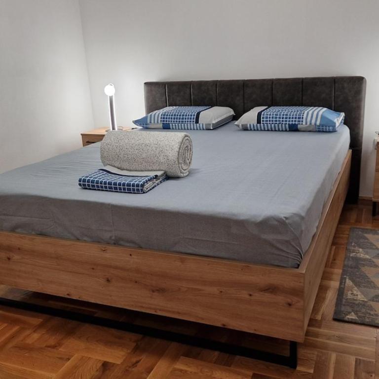 Mathilda's Apartment - Two-Bedroom Apartment with Balcony and Sea View - 4