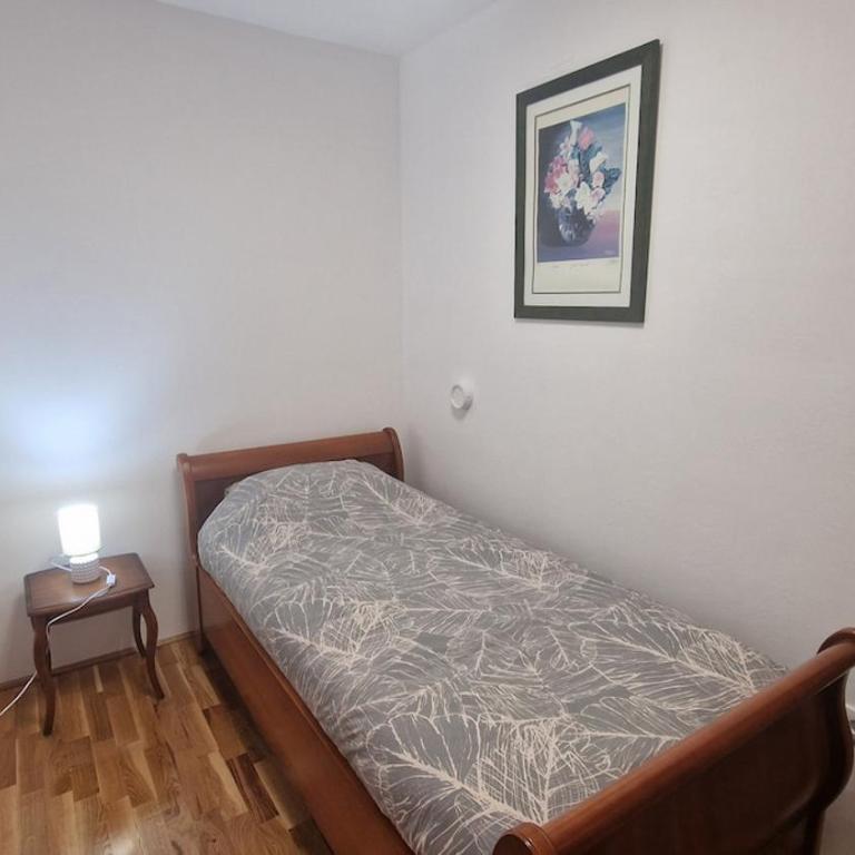 Mathilda's Apartment - Two-Bedroom Apartment with Balcony and Sea View - 6