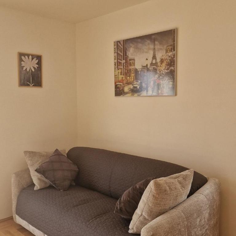Mathilda's Apartment - Two-Bedroom Apartment with Balcony and Sea View - 11