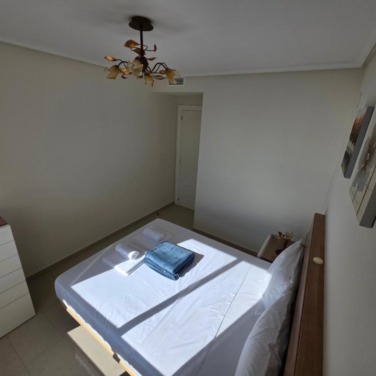 Piso a estrenar con vistas al mar en Playa Levante - Piscinas, parking y confort total - Two-Bedroom Apartment - 26