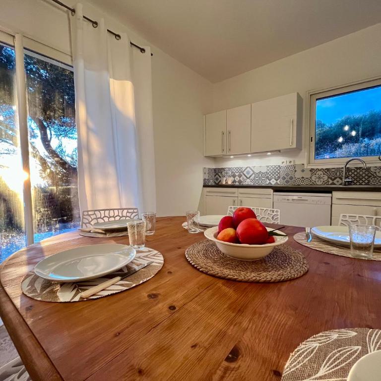 Villa front de mer La Quiétude - Three-Bedroom House - 30
