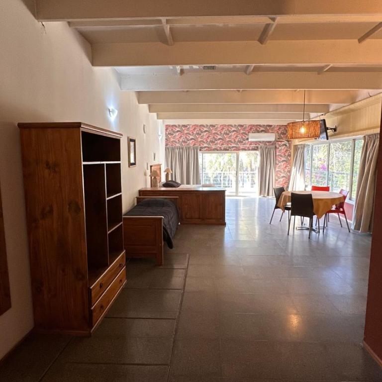 PALMARES DEL BOULEVARD - Aeropuerto Internacional Taravella - Campus Siglo 21 - Campus Blas Pascal - Sanatorio Allende - Estadio Kempes - Quorum - Mujer Urbana - Complejo Ferial Córdoba - Deluxe Apartment - 14