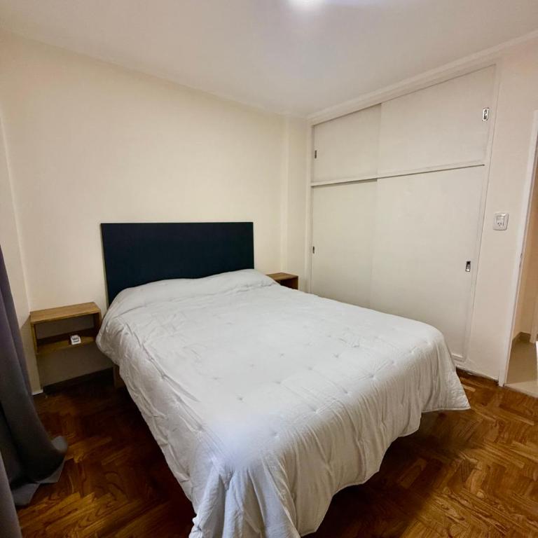 Departamento Boulevard Pellegrini - Apartamento de 2 dormitorios - 10