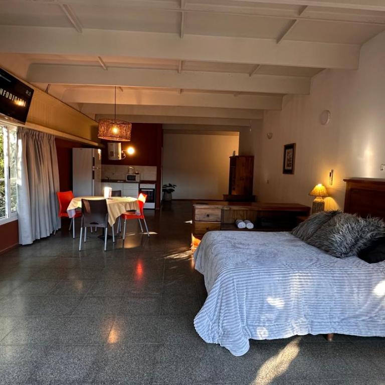 PALMARES DEL BOULEVARD - Aeropuerto Internacional Taravella - Campus Siglo 21 - Campus Blas Pascal - Sanatorio Allende - Estadio Kempes - Quorum - Mujer Urbana - Complejo Ferial Córdoba - Deluxe Apartment - 3