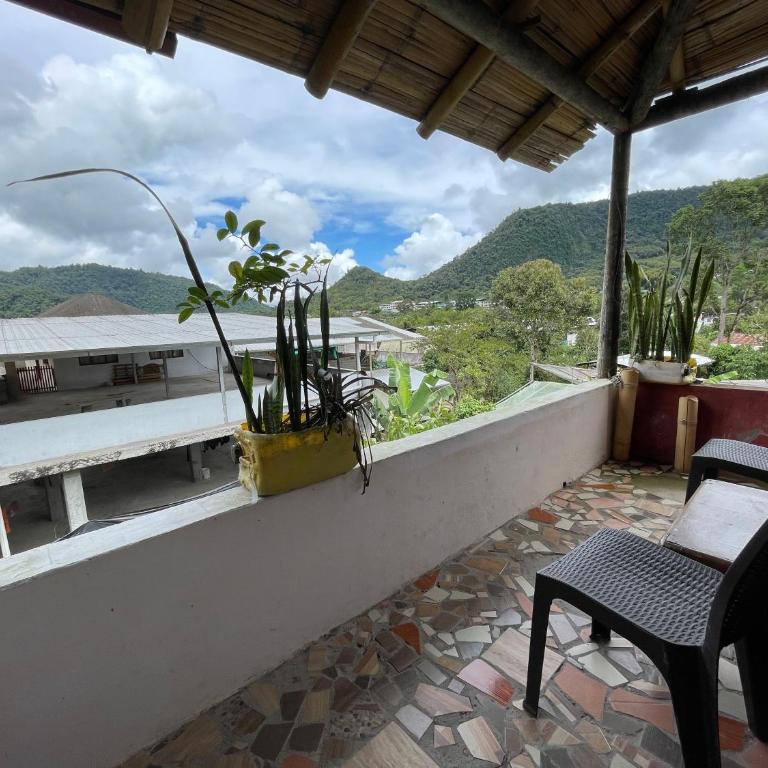 Biohostal Mindo Cloud Forest - Queen Room with Spa Bath - 1