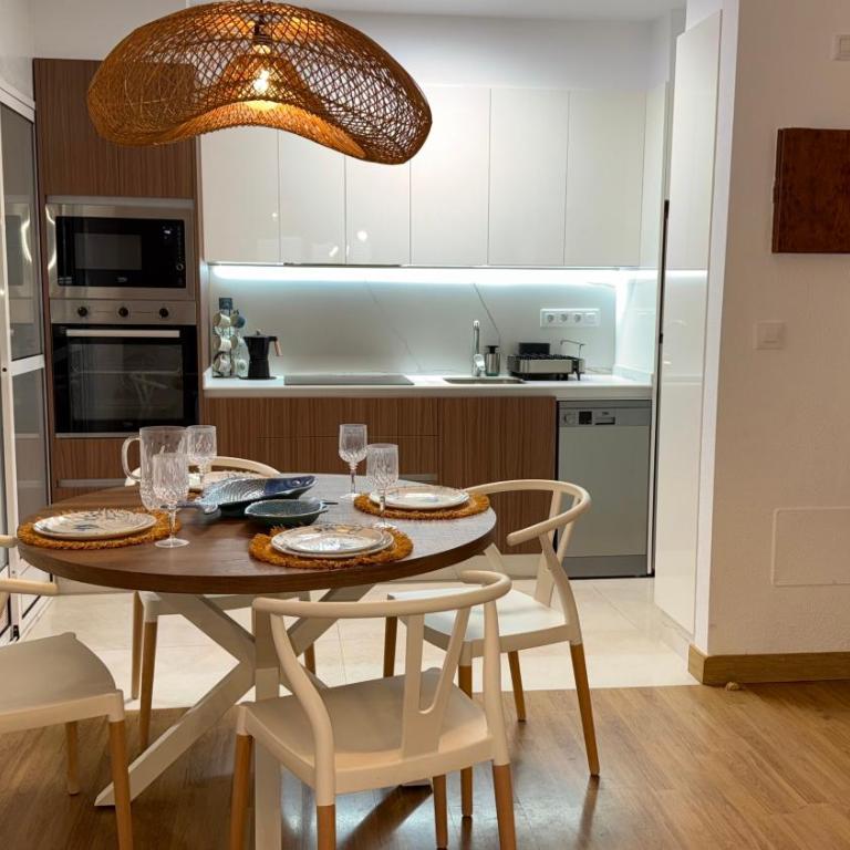 Piso con AC, piscina y pista de pádel y tenis en Águilas - Apartamento de 2 dormitorios - 1