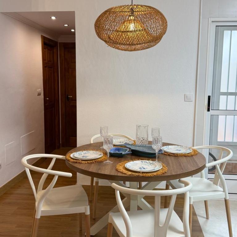 Piso con AC, piscina y pista de pádel y tenis en Águilas - Apartamento de 2 dormitorios - 2