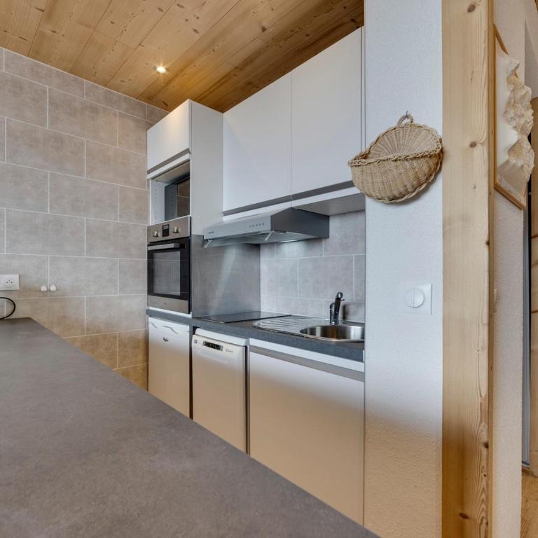 Appartement rénové 2 pièces, proche pistes, balcon - FR-1-502-575 - Apartment - 6