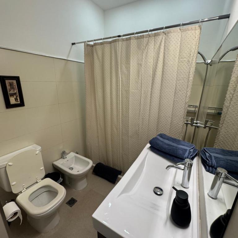 Amplia Planta - 3 dorm con Terraza y Parrilla, ideal familia - Three-Bedroom Apartment - 14