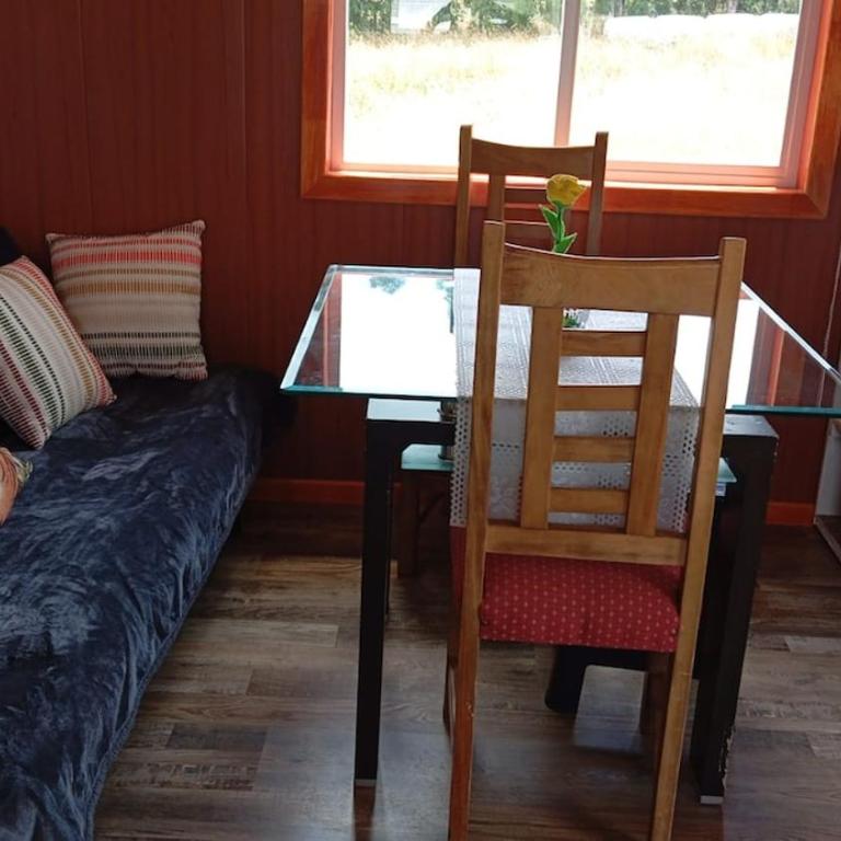 Cabaña Pequeña de Campo - Three-Bedroom House - 4