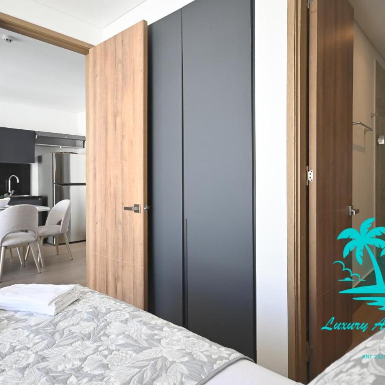 Murano Centro1 26floor,rooftop,infinity pool & views byIMZ - Two-Bedroom Apartment - 79