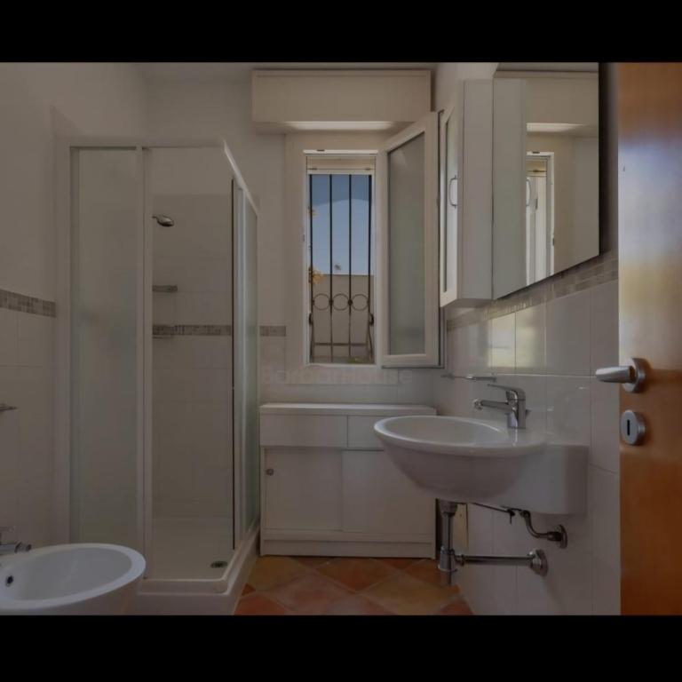 Elements Rooms - Deluxe Triple Room - 1