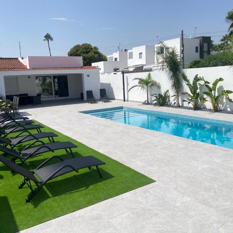 Villa Blanca Azul - Private Pool and Garden, Terrace with Sea Views - Villa - 1