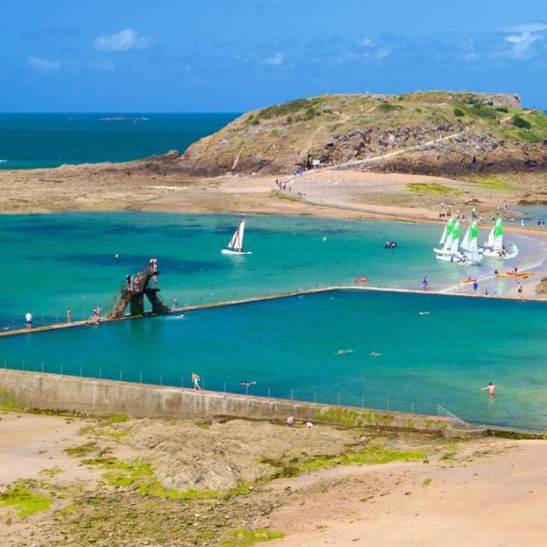 Très beau T2 avec jardin au cœur de saint Malo, proche gare, plage et vieille ville - Appartamento con 1 Camera da Letto - 13