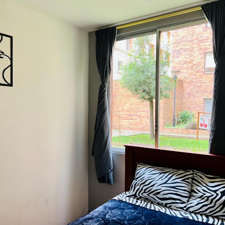 Dpto Familiar 3H-2B en Av 6 de Diciembre - Three-Bedroom Apartment - 22