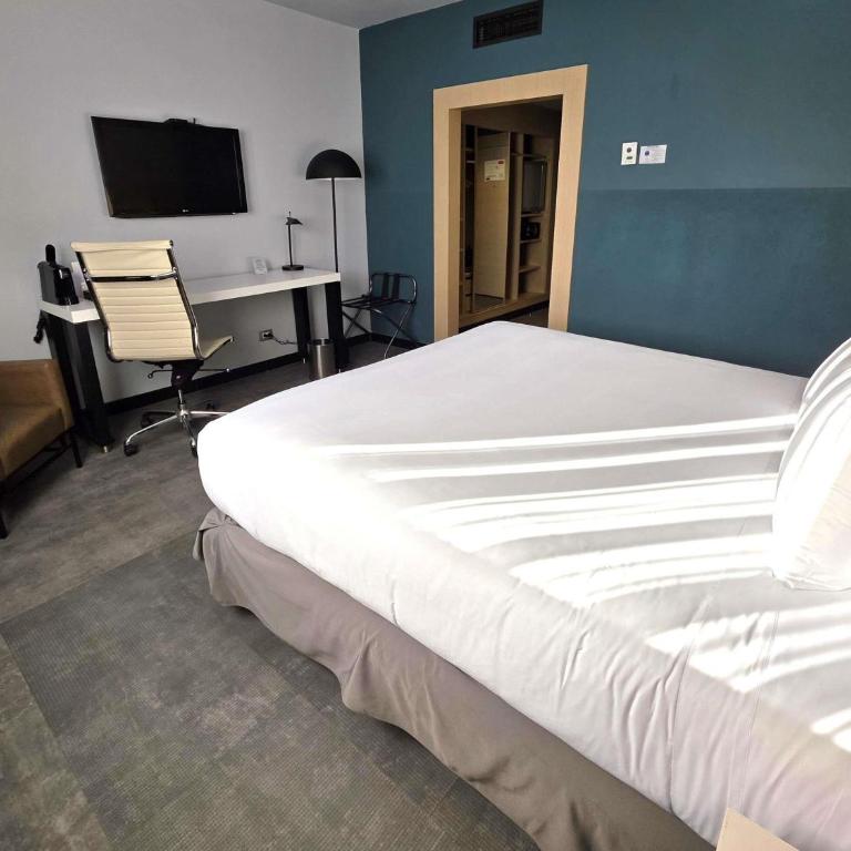 Novotel Bogota Parque 93 - Habitación Superior con cama extragrande - 5