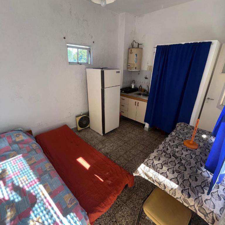 Costa 2 Y 45 - Habitación Individual Económica - 1