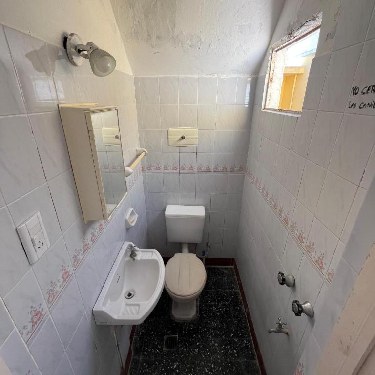 Costa 2 Y 45 - Habitación Individual Económica - 4
